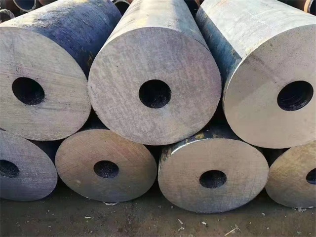 温州35crmo厚壁无缝钢管